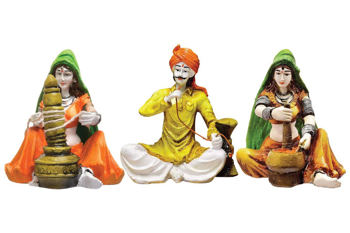 Traditions of Rajasthani : Man with Hukka & Lady with Chaas & Mirchi - Karigaari India Aesthetic Home Decor