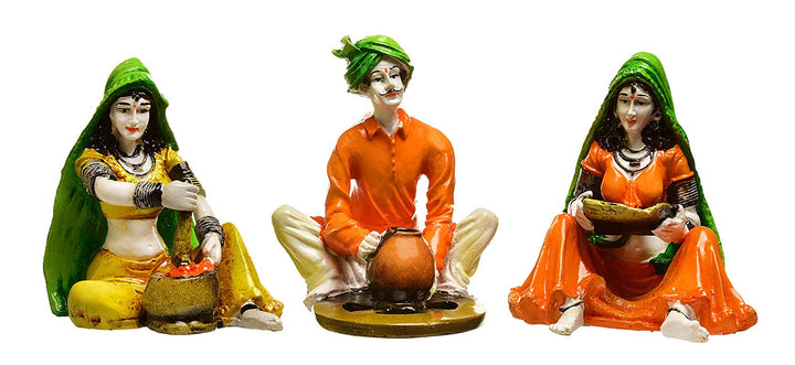 Ethnic Village Couple Resin Decor Statue - Karigaari India Aesthetic Home Decor