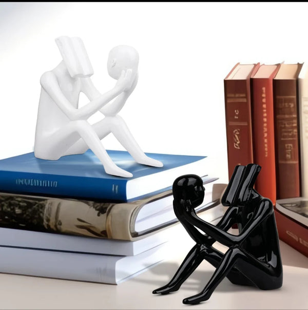 Karigaari India Resin Reading Bookend Set | Artistic Black & White Human Figurine Book Holder | Unique Home Decor for Study Table Bookshelf Office | Gift for Readers Book Lovers Students
