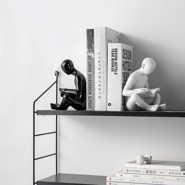 Karigaari India Abstract Resin Reading Figurine Set | Modern Bookend Sculpture for Shelf Decor | Black and White Thinker Statues | Gift for Readers Students Home Library Office Book Corner
