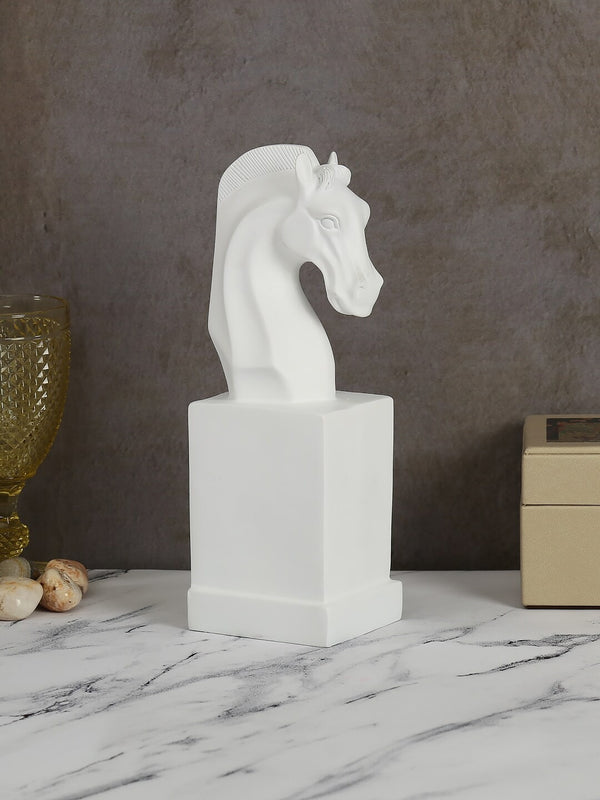 Majestic Resin Horse Head Figurine  | Luxury Animal Showpiece for Home & Office Decor | Elegant Equestrian Sculpture & Gifting Ornament