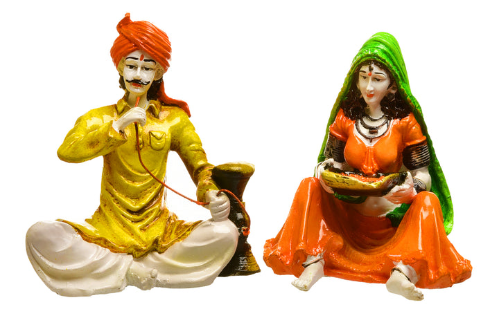Traditional Resin Village Couple Figurine Set - Karigaari India Aesthetic Home Decor